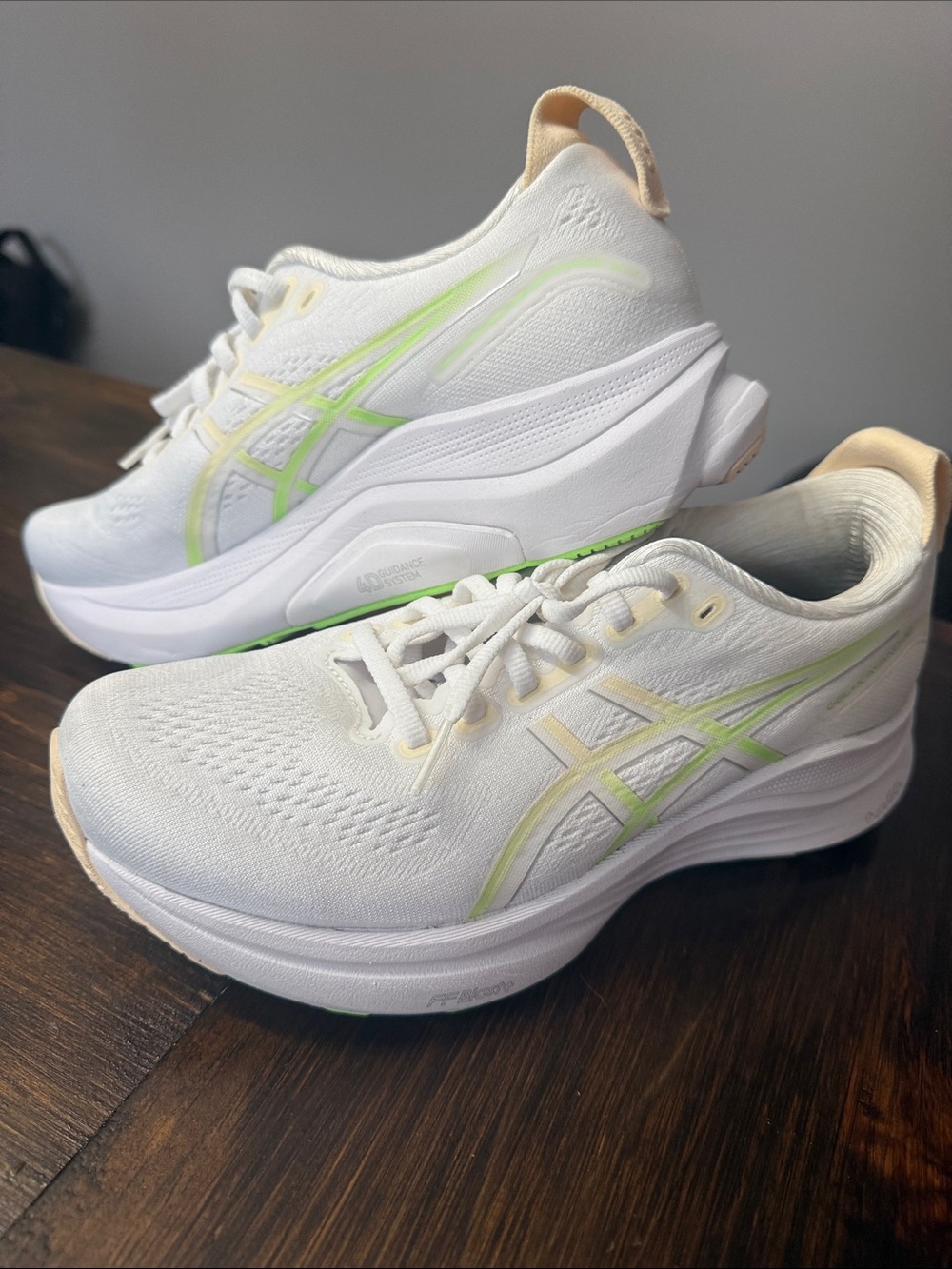 ASICS Kayano #32 Women's running shoes- White/ seashell size 7.5
Worn 1x